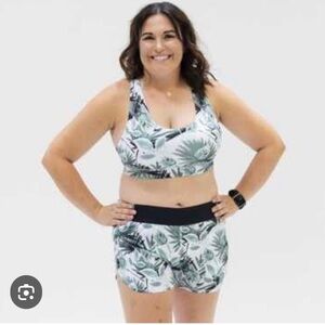 NWT Senita Prize shorts Medium